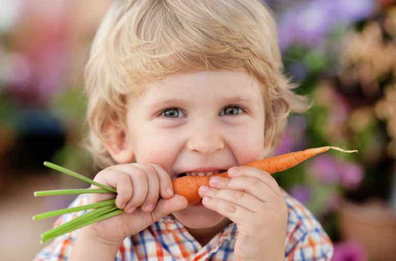 Comment apprendre aux enfants à déguster des légumes?