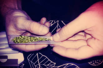 Cannabis: ce qu’il faut savoir si vous pensez en consommer (ou arrêter)