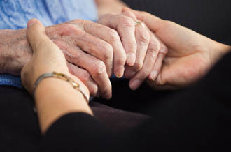 Mains réconfortantes