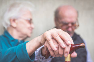 Alzheimer: alléger le fardeau des proches