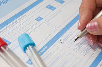 Alzheimer: on peut le détecter trois ans avant. Mais est-ce nécessaire?