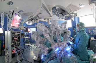 robot chirurgien da vinci