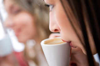 Boire du café préserve les artères