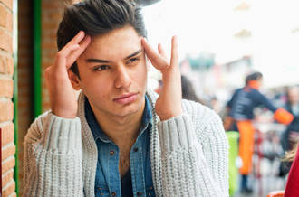 Mieux traiter les douleurs chroniques chez l’adolescent