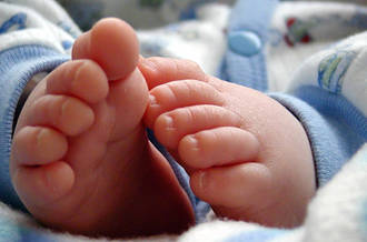 Des pieds d'enfants