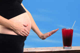 Pourquoi l’alcool est-il nuisible à l’enfant dès le début de la grossesse?