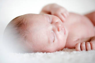 Nouveau-né qui dort