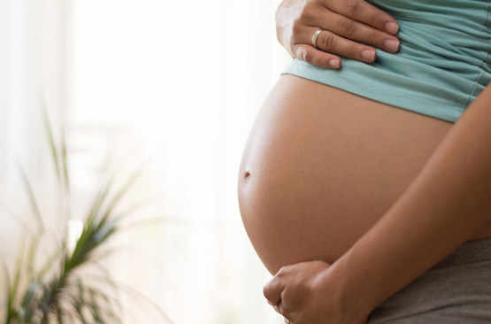 Polluants et grossesse: faut-il se protéger à tout prix?