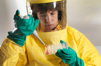 La Russie entrepose son stock de variole en Sibérie. Y a-t-il de quoi s’inquiéter?