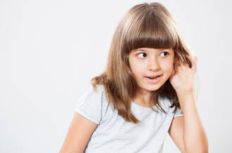 Surdité: tester les enfants à l'école