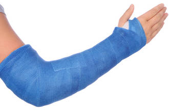 Prendre de la vitamine D peut prévenir les chutes et les fractures