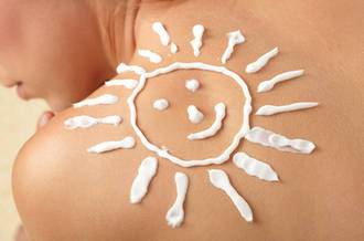 Soleil dessiné avec de la crème