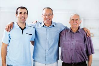 Trois générations d'hommes