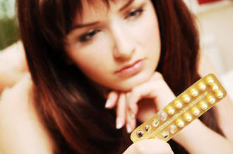 Prendre la pilule à l’adolescence: un risque pour les os?