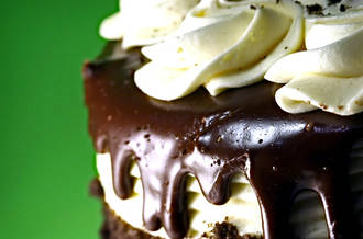 Tranche de gâteau au chocolat