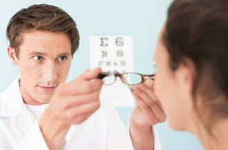 La moitié de la population mondiale sera myope en 2050