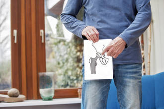 trop_prothèse_hanche