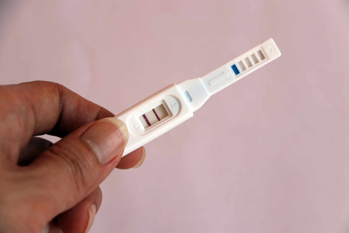 Como se hace un test de embarazo