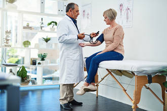 LMD_hypertension_blouse_blanche