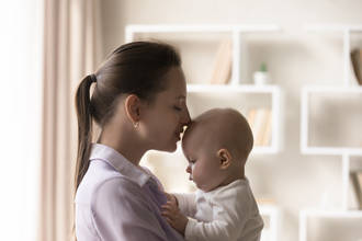 odeur_corporelle_bebes_ados