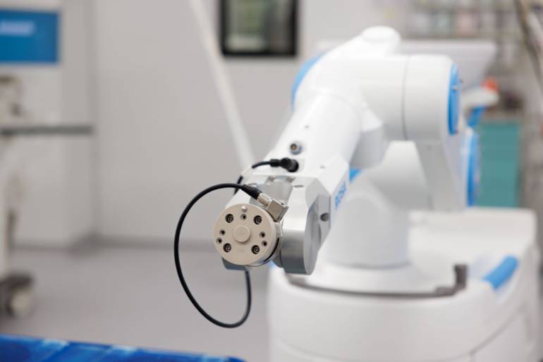 P26_03_ACTU_Arrivée d'un robot chirurgical pour la hanche