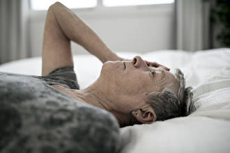 pourquoi_dort_moins_devient_vieux