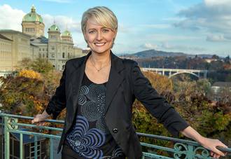 PS40_Moret_virus_bouleversé