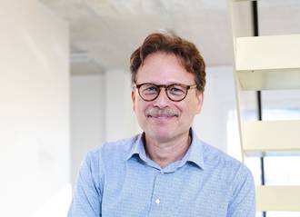 PS47_interview_schechter