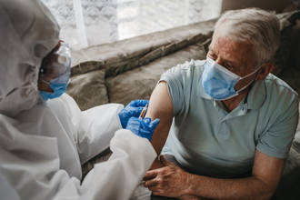 teste_vaccins_covid.19_personnes_agees