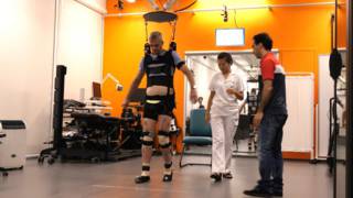 36.9_remarcher_paralysie