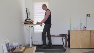 36.9_sedentarite_chaise_tue