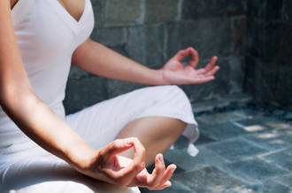 La méditation permet de mieux accepter la douleur